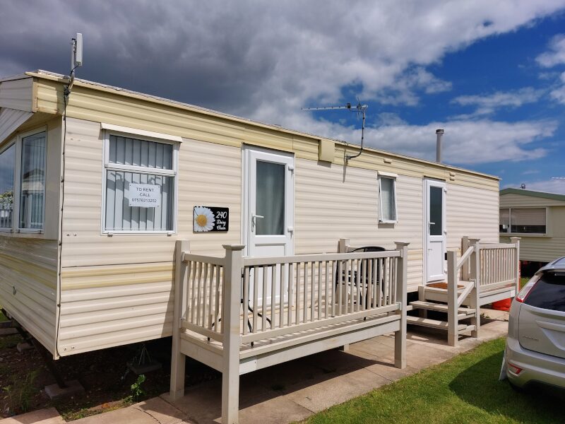 Daisy Chain Holidays Static Caravan Hire 6 berth static caravan